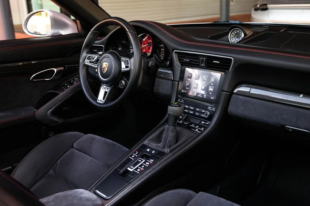 2018 Porsche 911 GTS - Photo 41
