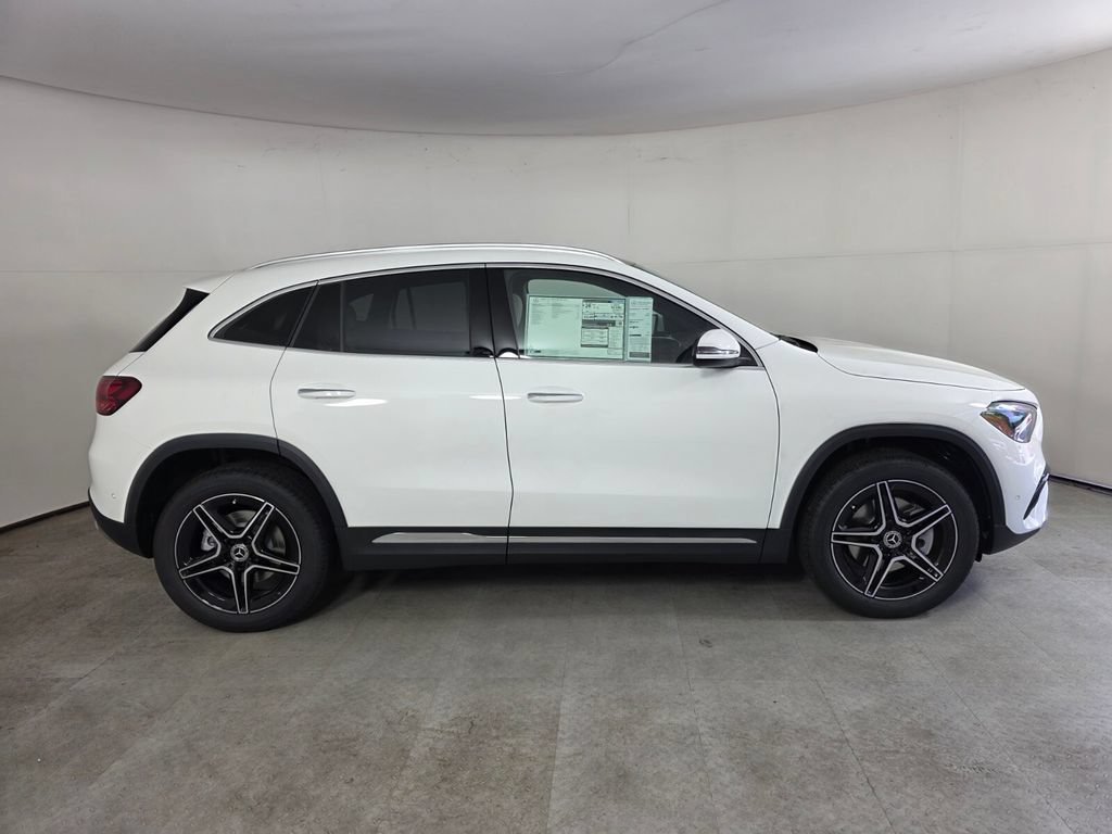 New 2026 Polar White Mercedes-Benz GLA 250 image 19