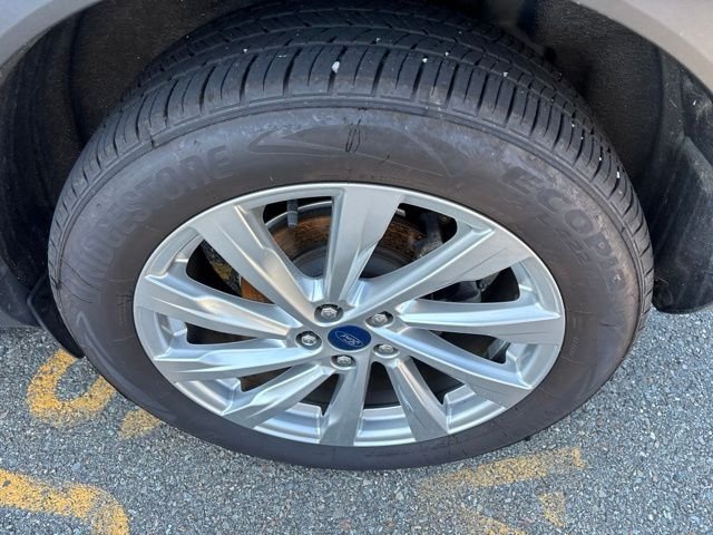Used 2022 Blue Ford Titanium image 11