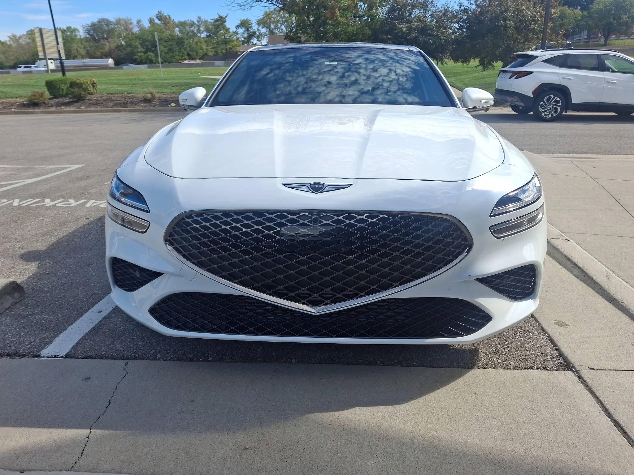 Used 2024 Uyuni White Genesis 3.3T Sport Advanced image 6