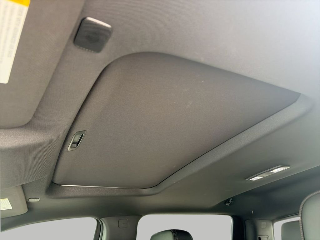 Used 2024 Black Chevrolet High Country image 18
