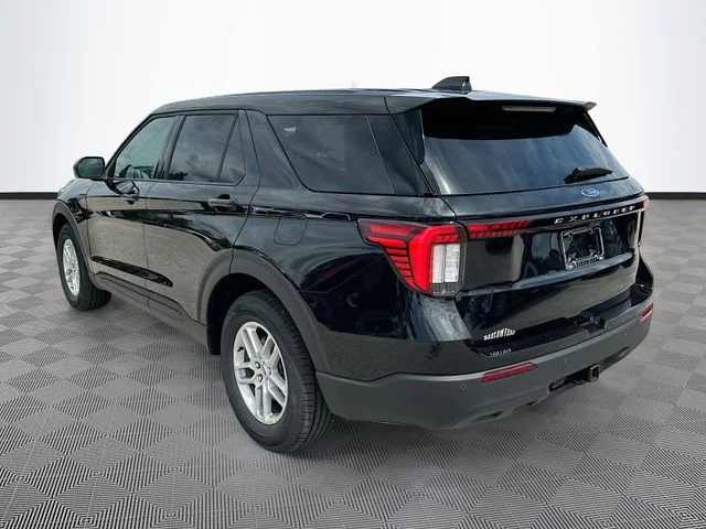 New 2026 Black Metallic Ford Active image 4