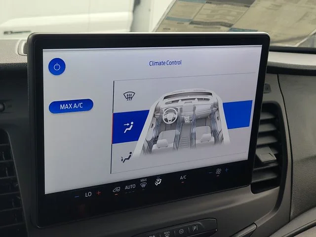 New 2026 Oxford White Ford Base image 24