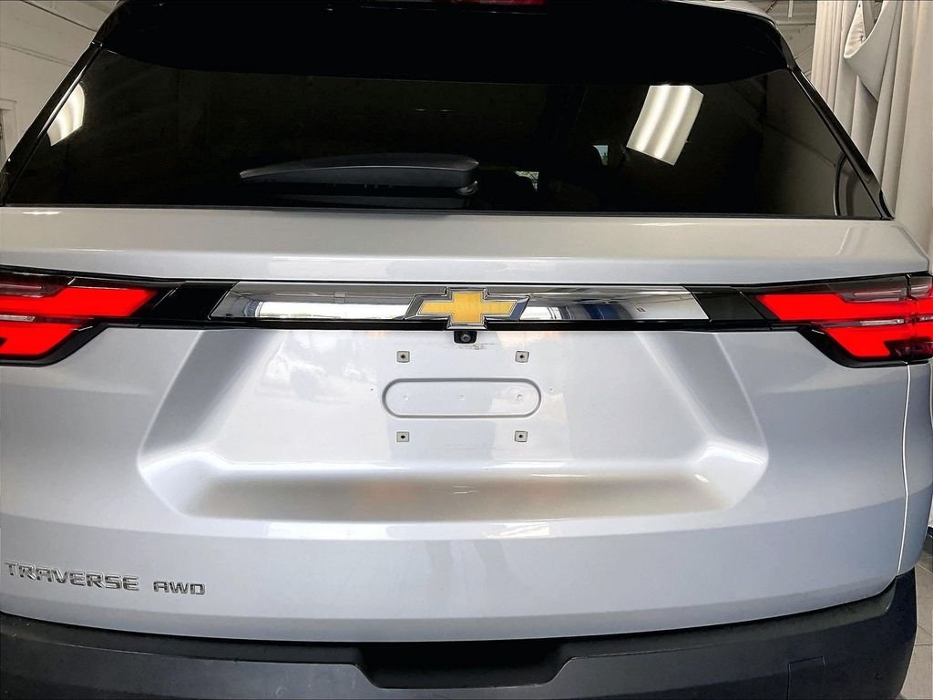 Used 2022 Silver Chevrolet LS image 29