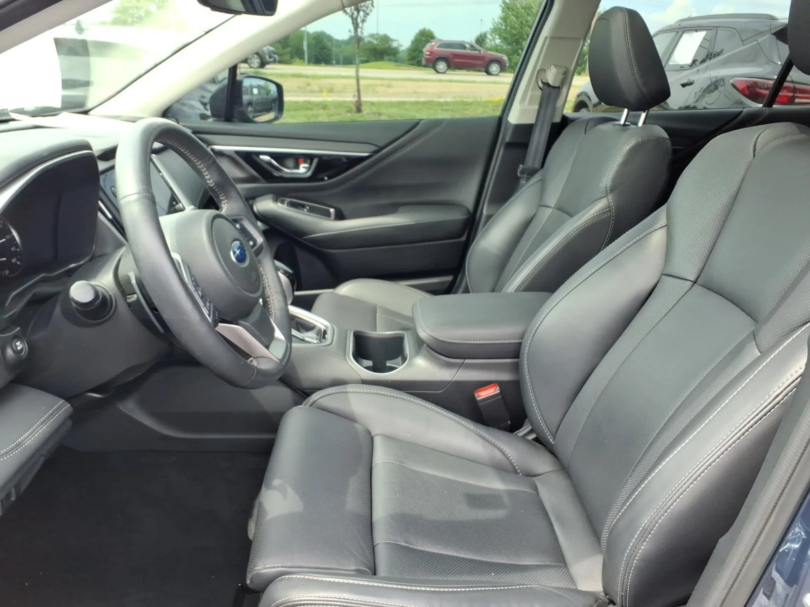 Used 2025 Cosmic Blue Pearl Subaru Limited image 24