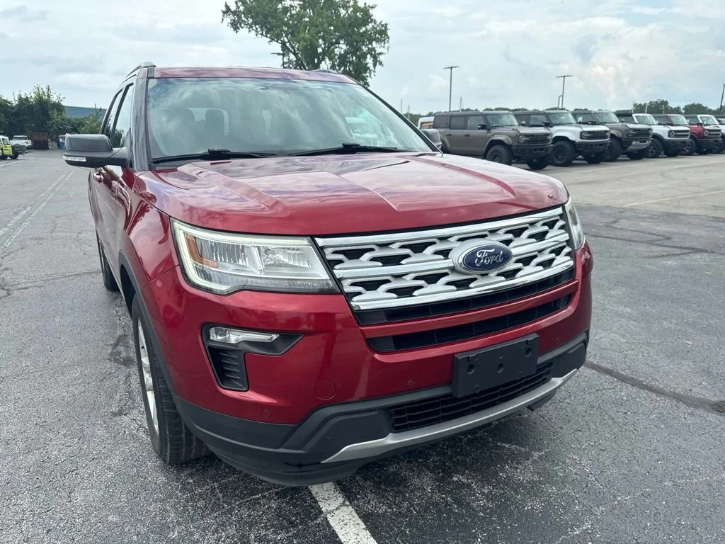 Used 2018 Red Ford XLT image 52