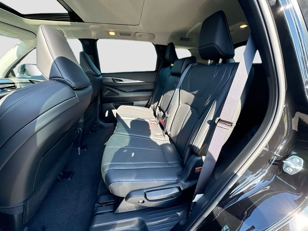 New 2027 BLACK OBSIDIAN INFINITI Pure FWD image 25