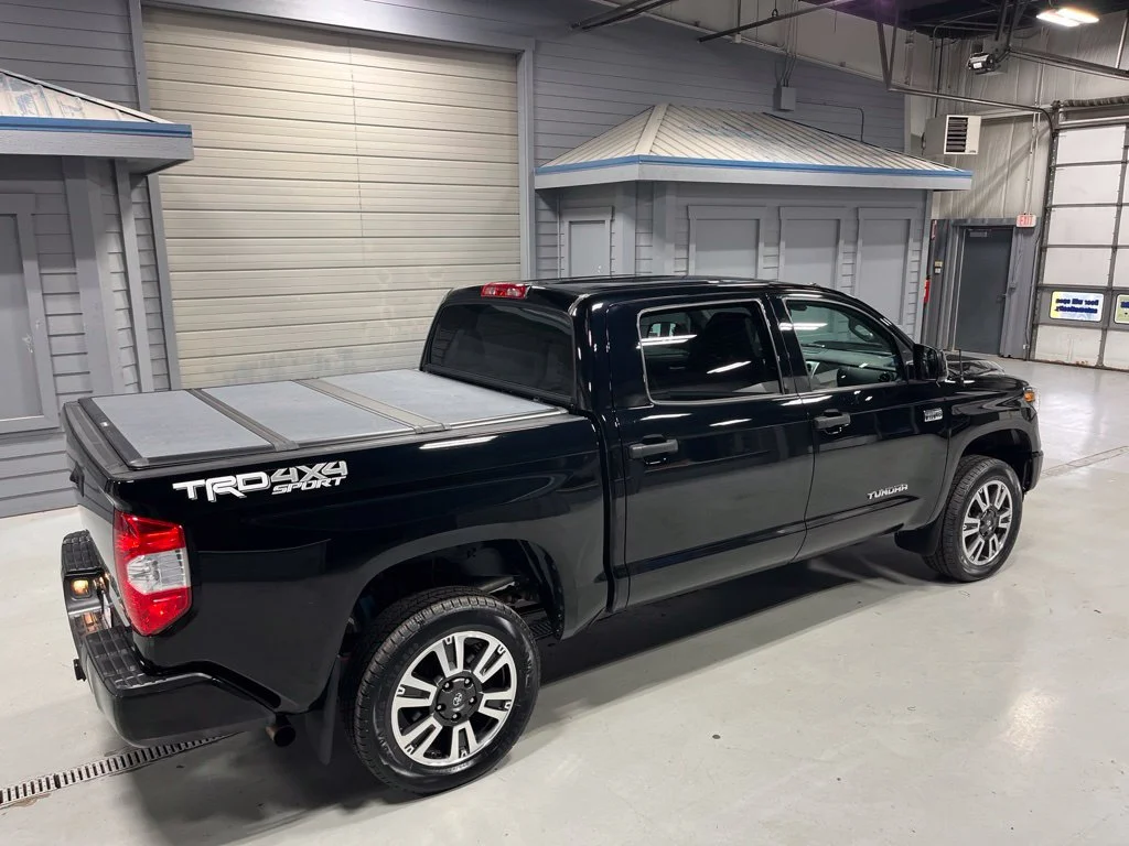 Used 2019 Midnight Black Metallic Toyota SR5 image 9