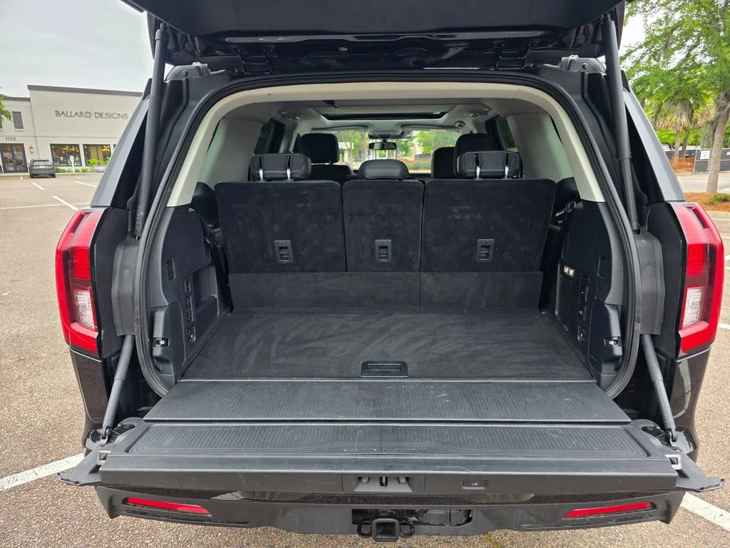 Used 2025  Ford Active image 34