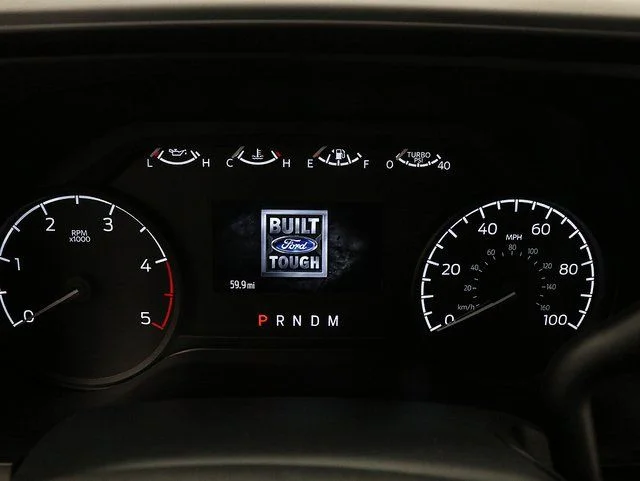 New 2025 Oxford White Ford F-450® XL image 14
