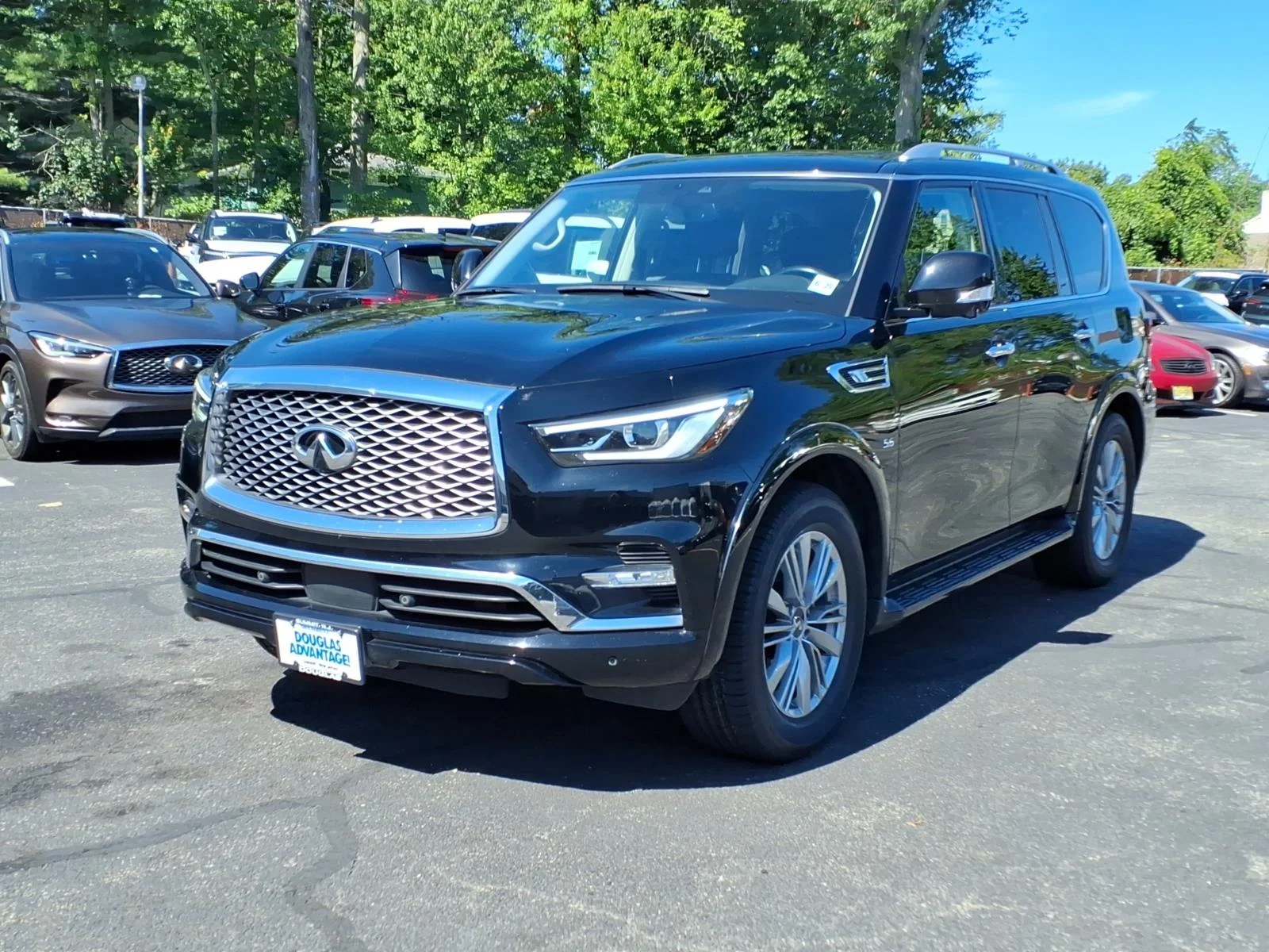 Used 2020 Black INFINITI LUXE image 2