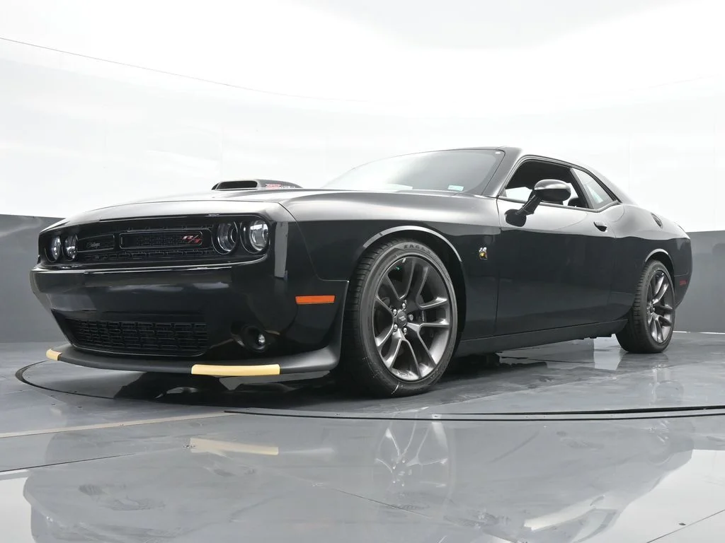 Used 2022 Pitch Black Clearcoat Dodge R/T Scat Pack image 48