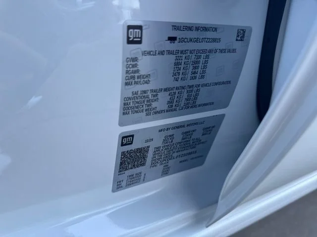 New 2026 Summit White Chevrolet LTZ image 33