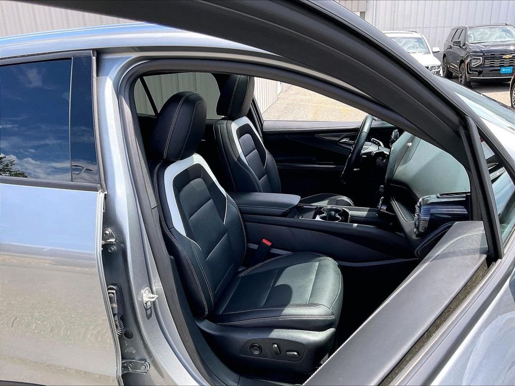 Used 2024 Gray Chevrolet LT image 11