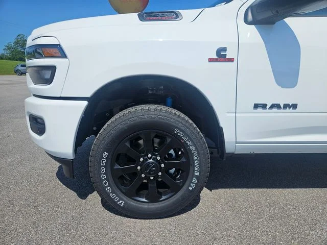 New 2026 Bright White Clear-Coat Exterior Paint RAM Big Horn image 27