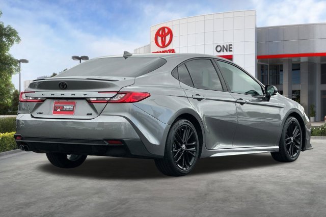 Certified Used 2025  Toyota SE image 5