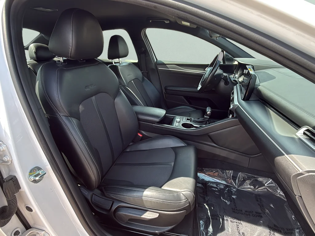 Used 2023 Glacial White Pearl Kia GT-Line image 19