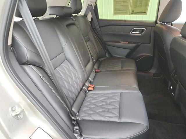 Used 2026 Gold Nissan Platinum image 42