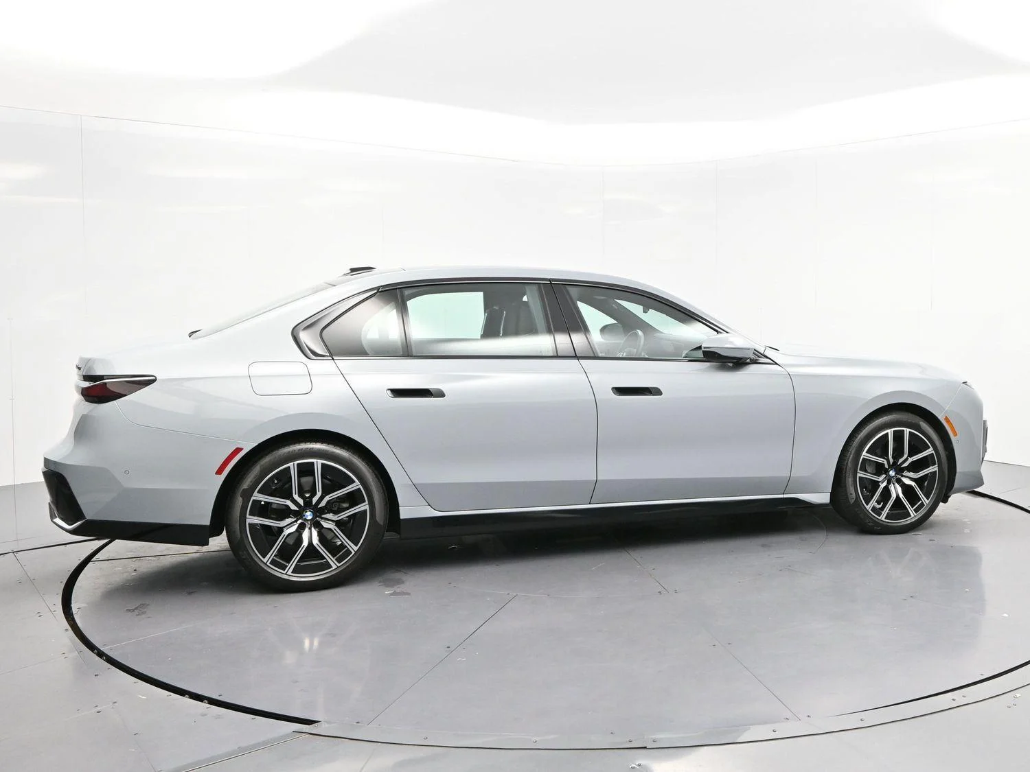 Used 2024 Brooklyn Grey Metallic BMW 740i xDrive image 8