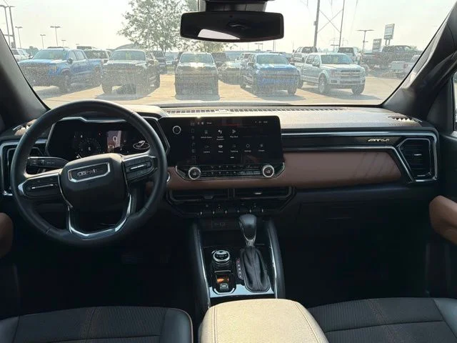 Used 2024 White GMC AT4 image 9