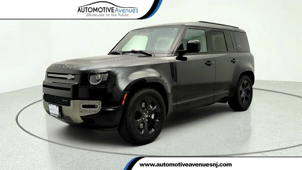 2023 Land Rover Defender X-Dynamic SE's photo
