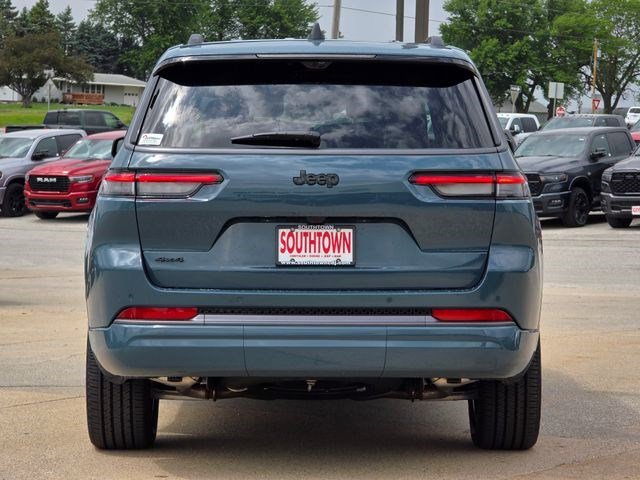 New 2026 Steel Blue Exterior Paint Jeep Limited Reserve image 6