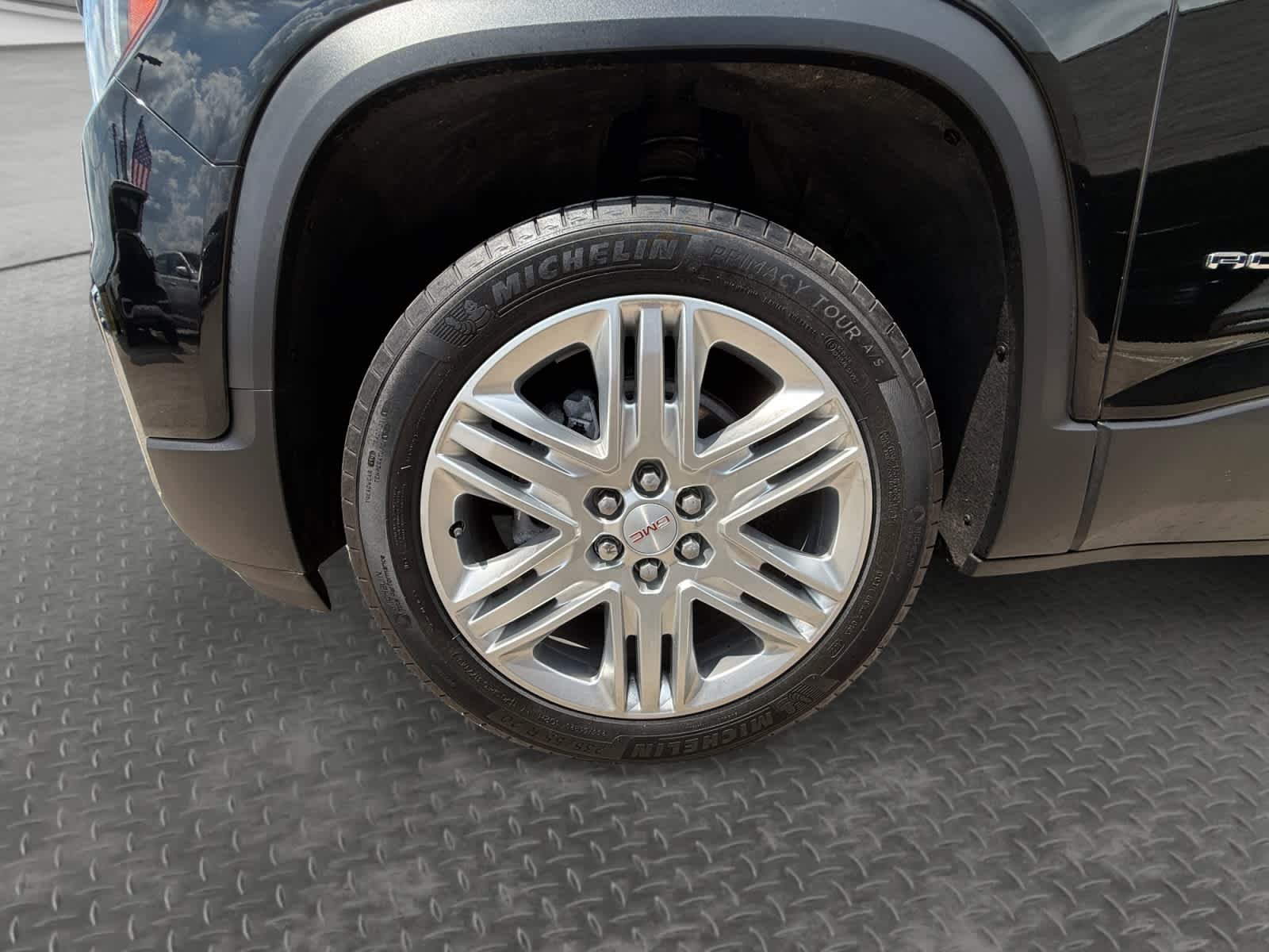 2023 GMC Acadia SLE - Photo 9
