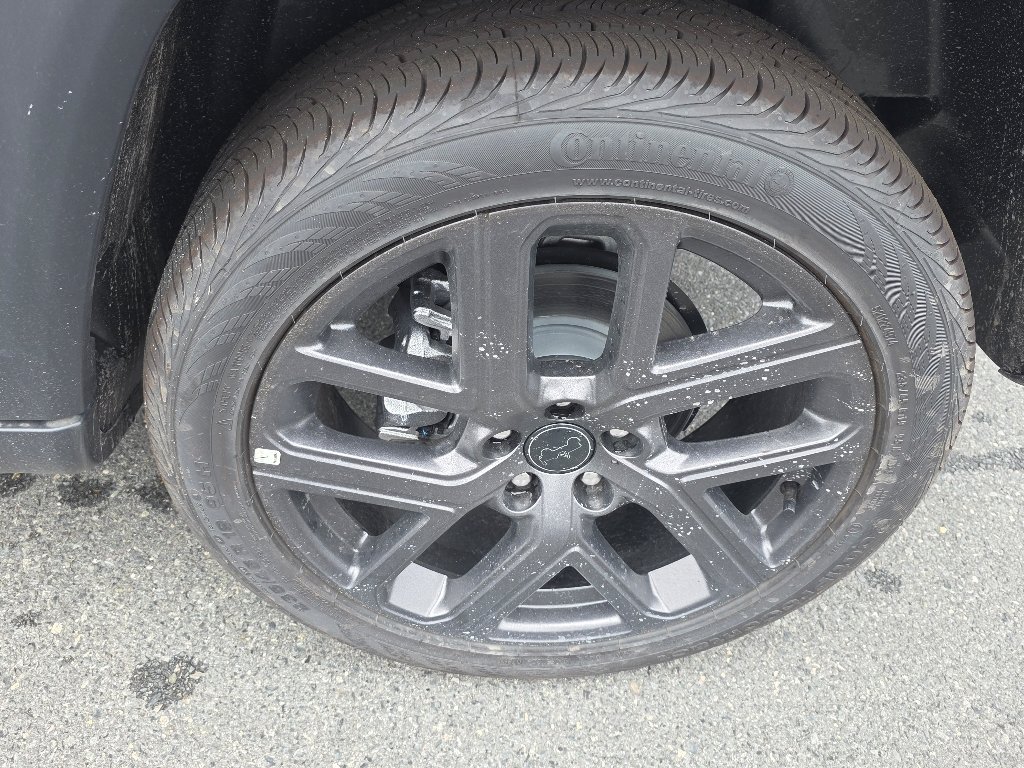 New 2026 Gray Jeep Limited image 6