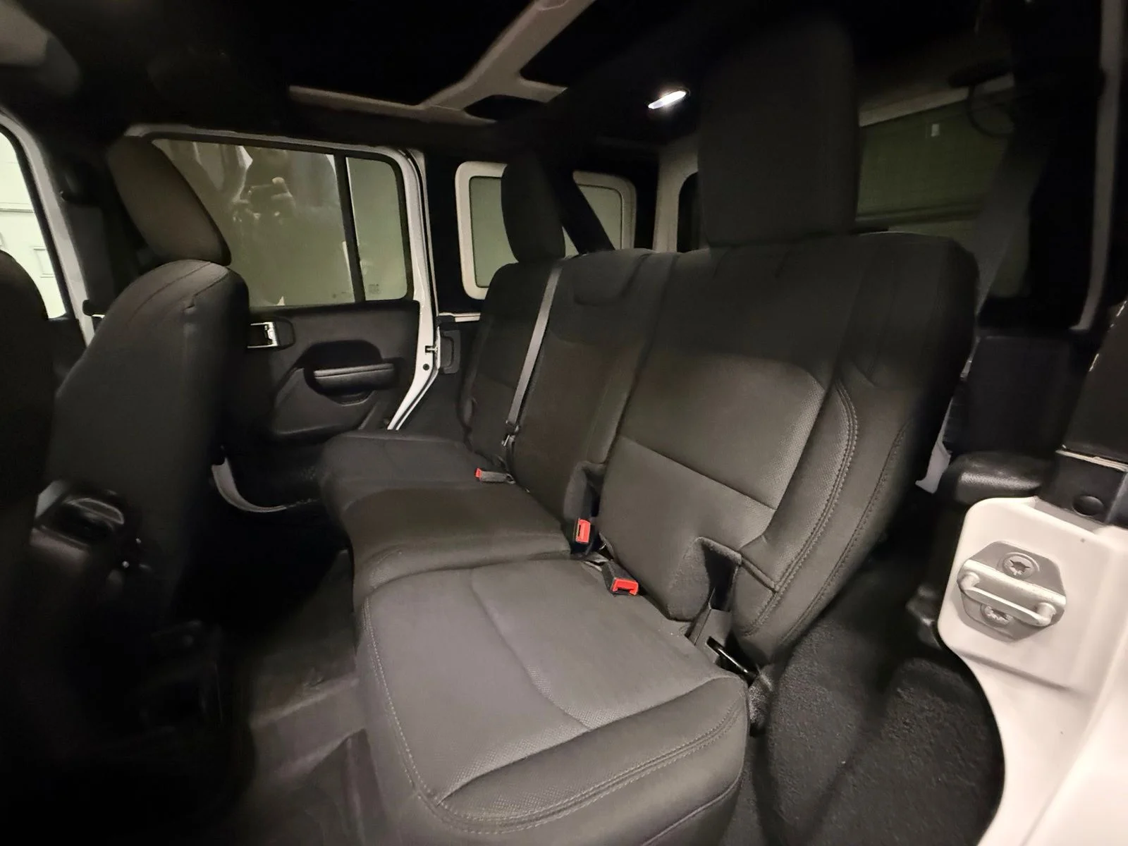 Used 2020 White Jeep Unlimited Sport image 21