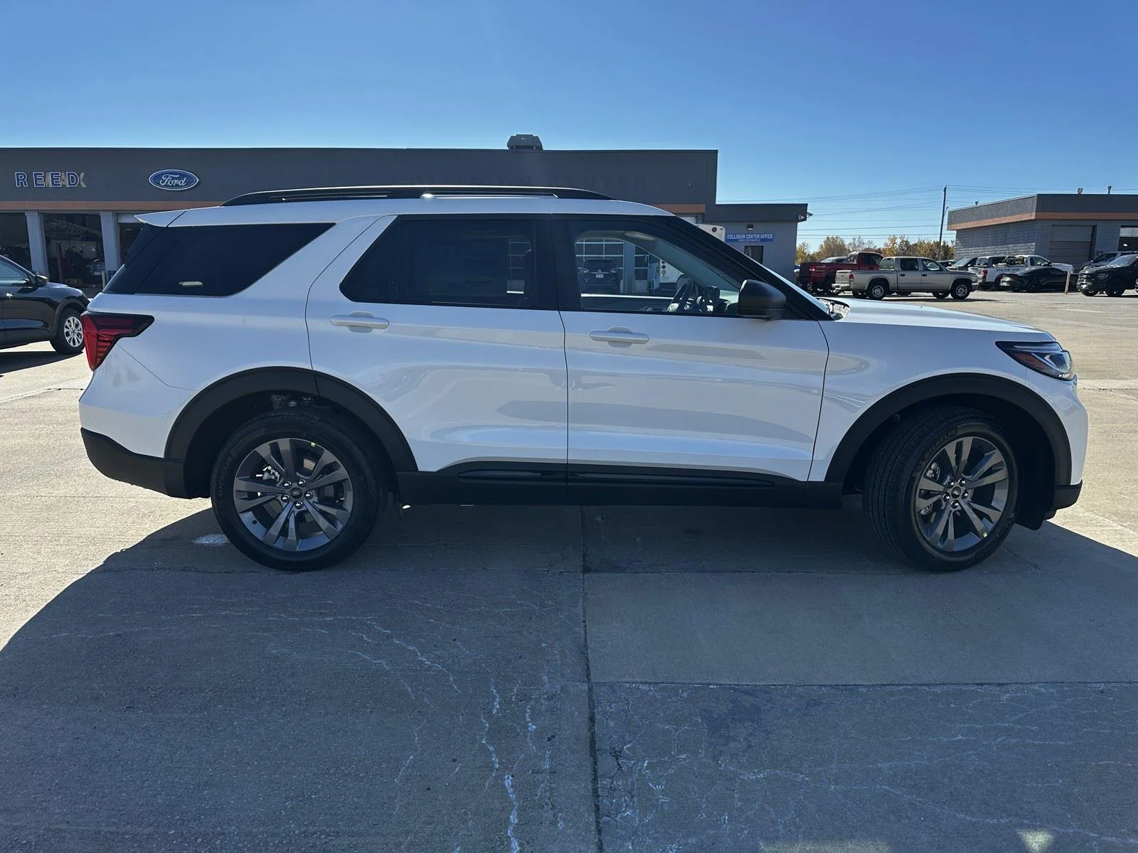 New 2026 Star White Metallic Tri-Coat Ford Active image 11