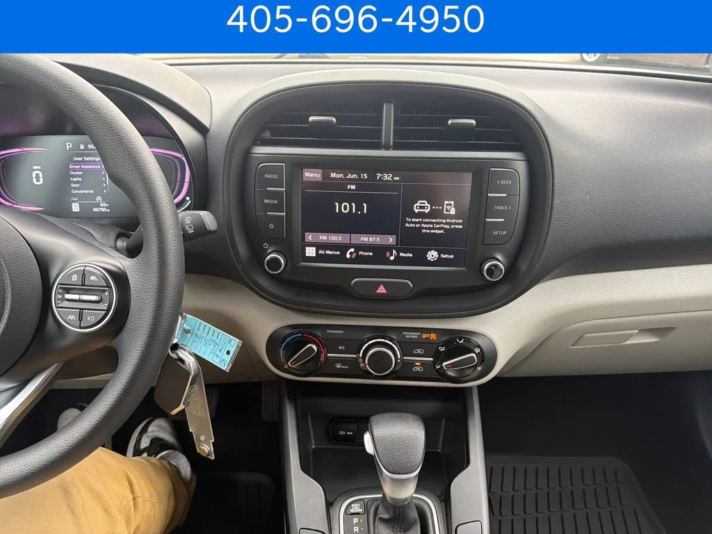 Pre-Owned 2023 Kia Soul LX