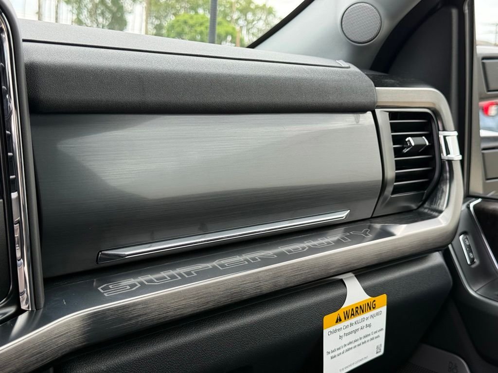 New 2026 Gray Ford Lariat image 10