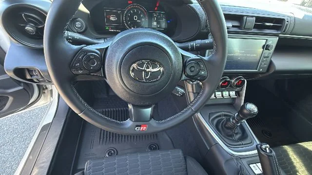2024 Toyota GR86 Base - Photo 19