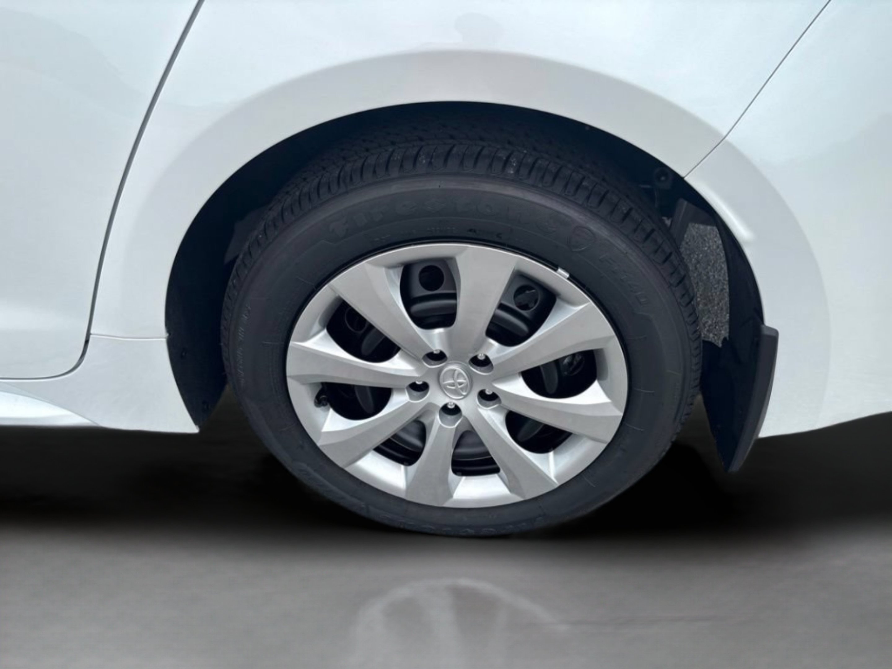 New 2026 Wind Chill Pearl Toyota LE image 25