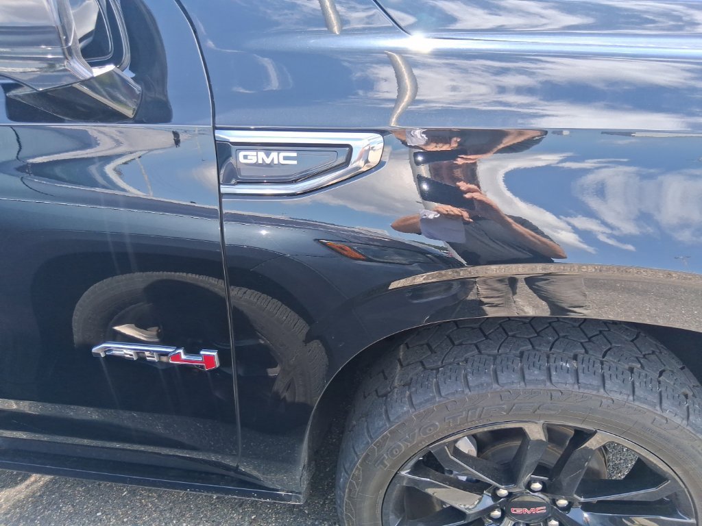 Used 2022 Black GMC AT4 image 4