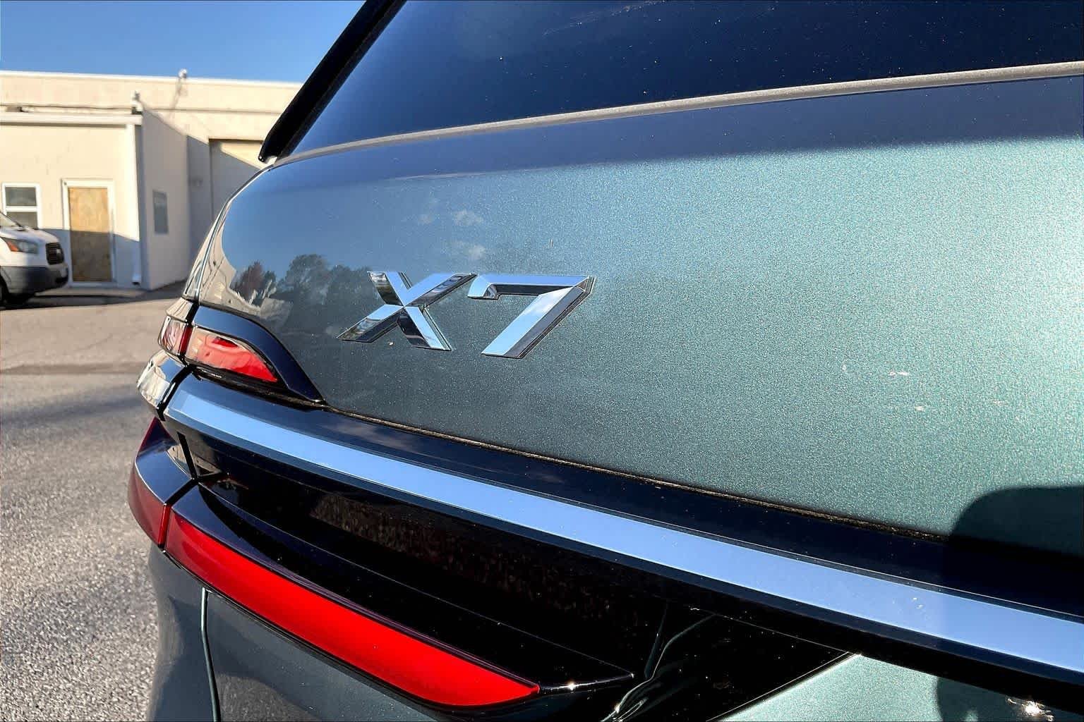 Used 2026 Blue Ridge Mountain Metallic BMW xDrive40i image 33