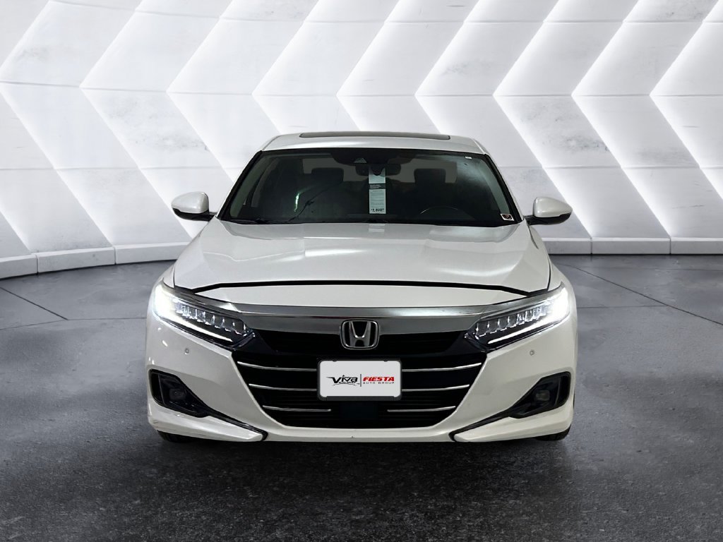Used 2022  Honda EX-L image 2