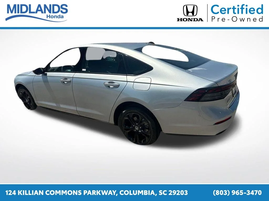 Certified Used 2025 Solar Silver Metallic Honda SE image 5