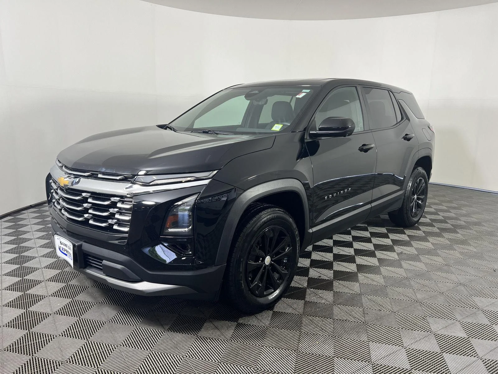 Used 2025 Mosaic Black Metallic Chevrolet LT image 28