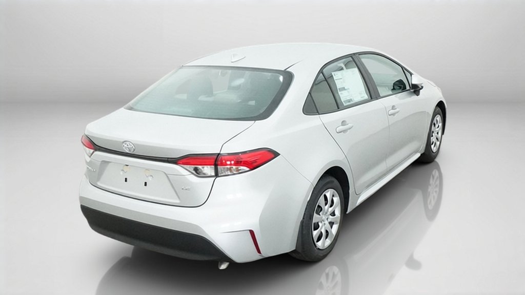 New 2027 Classic Silver Metallic Toyota LE image 11
