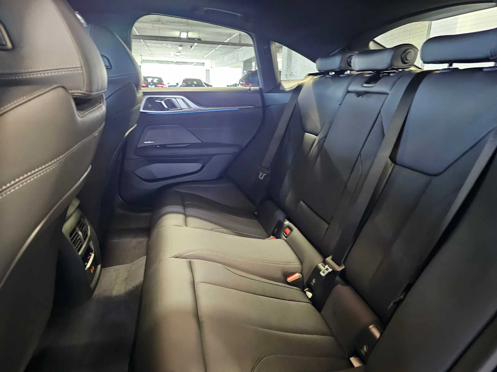 New 2026 Black Sapphire Metallic BMW xDrive40 image 30