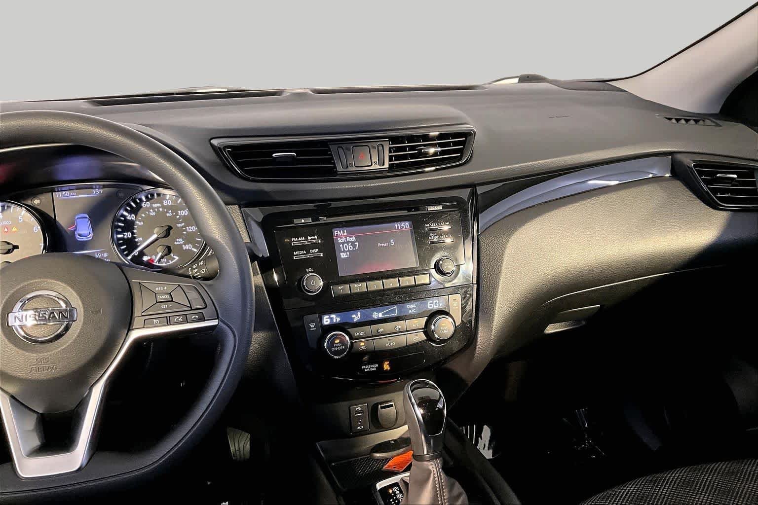 Used 2017 Pearl White Nissan SV image 7
