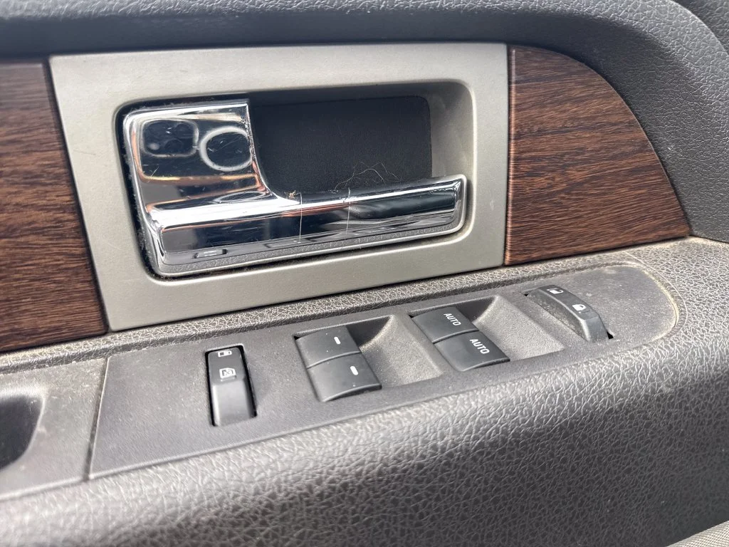 Used 2013 Brown Ford Lariat image 18