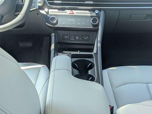 New 2026 Silver Hyundai SEL Sport image 18
