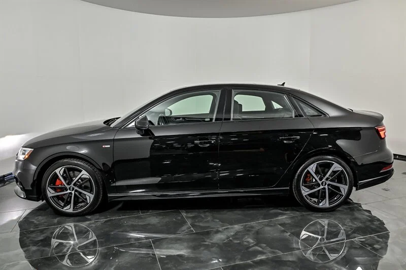 Used 2020 Brilliant Black Audi quattro S line Premium 45 image 6