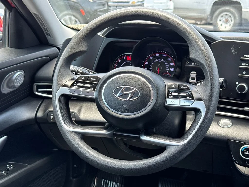 Used 2023 Red Hyundai SEL image 22