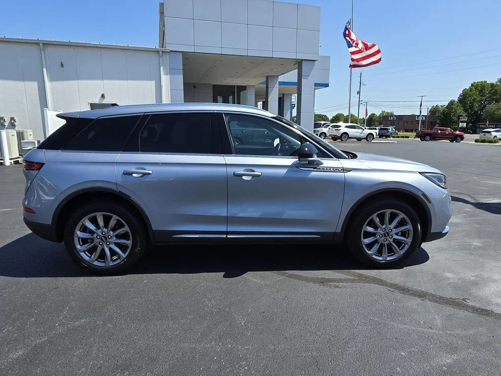 Used 2022 Elite Blue Metallic Clearcoat Lincoln Standard image 4