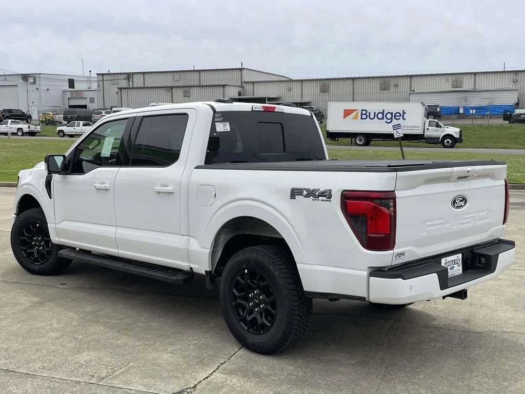 New 2026 White Ford XLT image 5