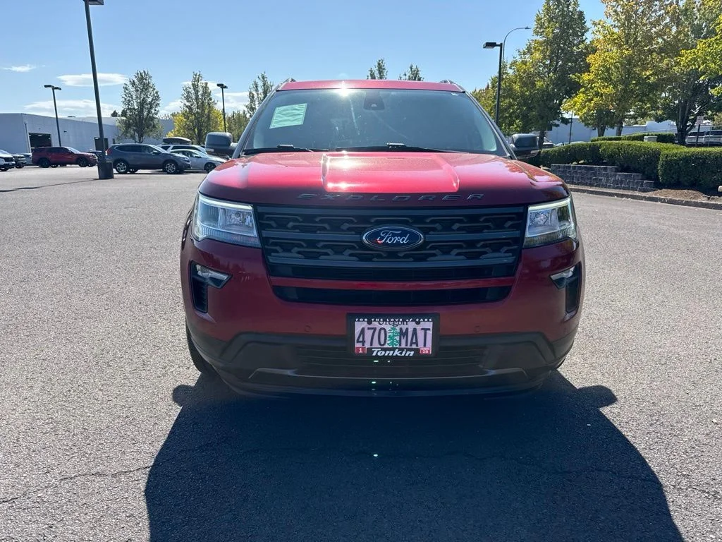Used 2019 Ruby Red Metallic Ford XLT image 2