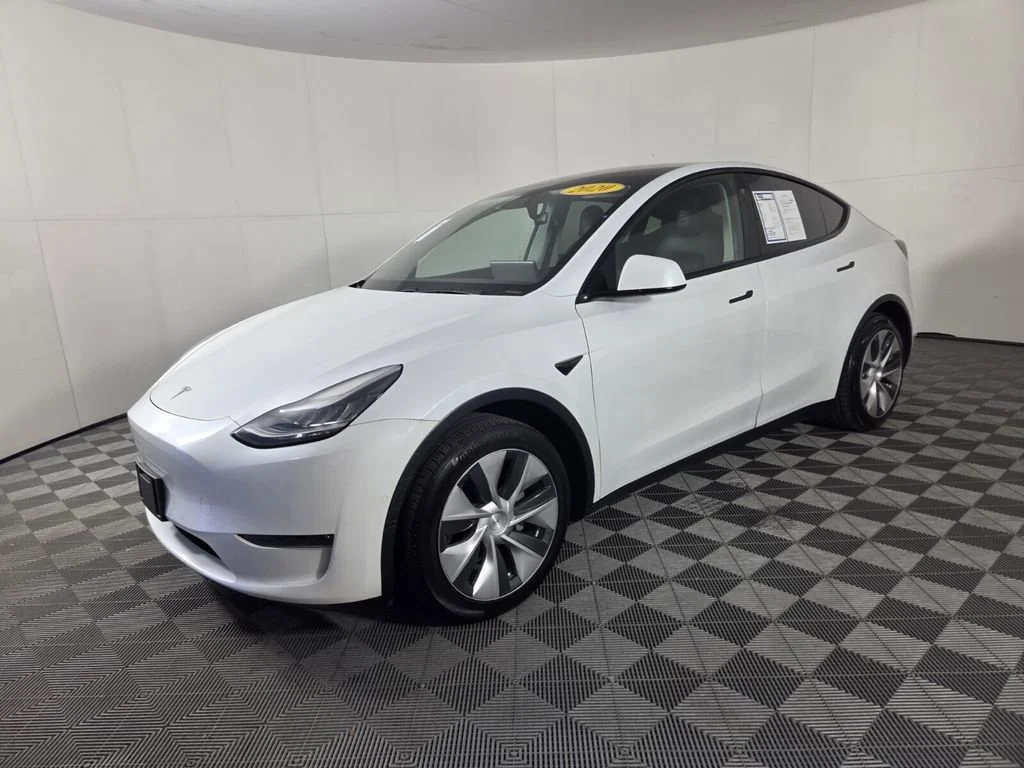 Used 2020 White Tesla Long Range image 4